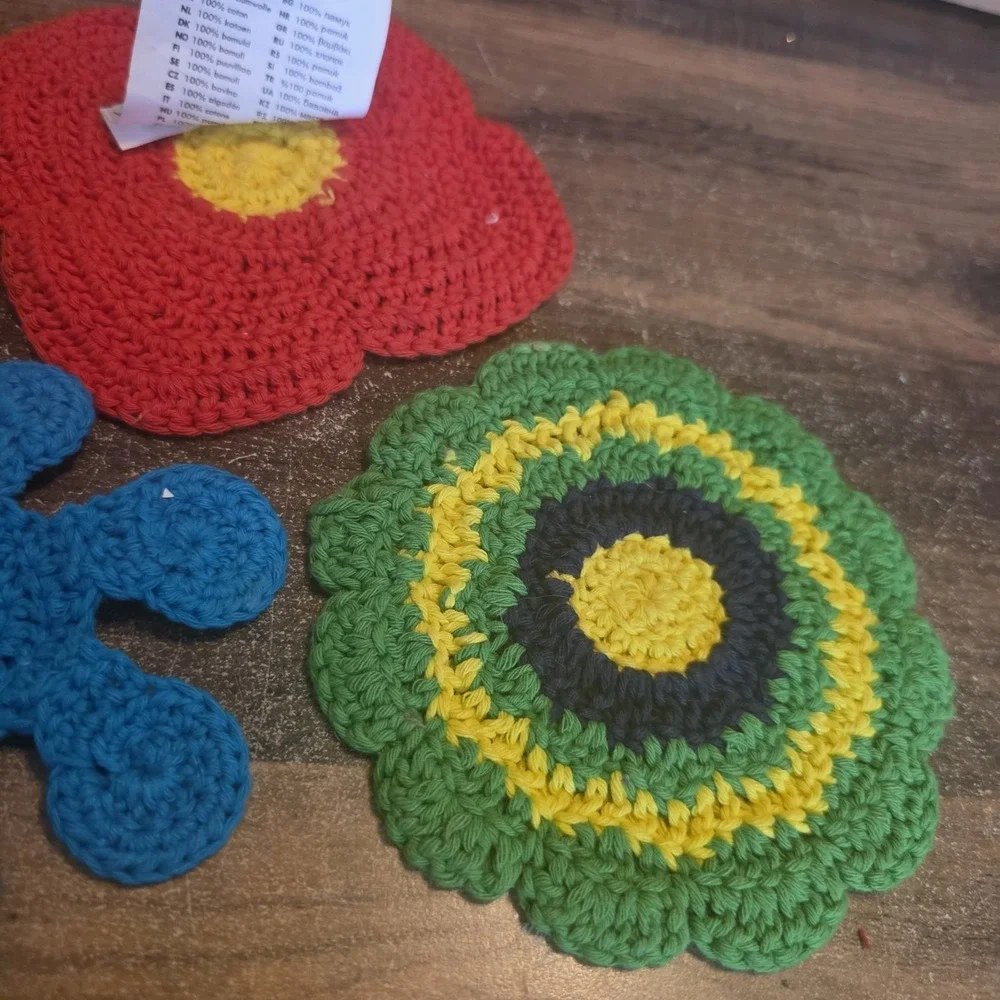 Ikea LUSY Lot of 3 Patches 100% Cotton Sewing Quilting‎ Crafts Crocheted Flowers